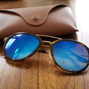 Ray-ban blue mirror sunglasses tortoise frame 😎